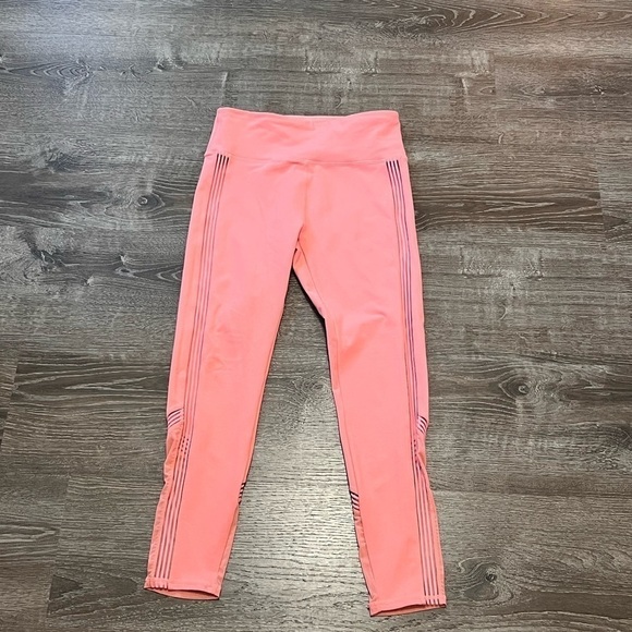 Fabletics Define High-Waisted 7/8 Legging size medium - Picture 3 of 7
